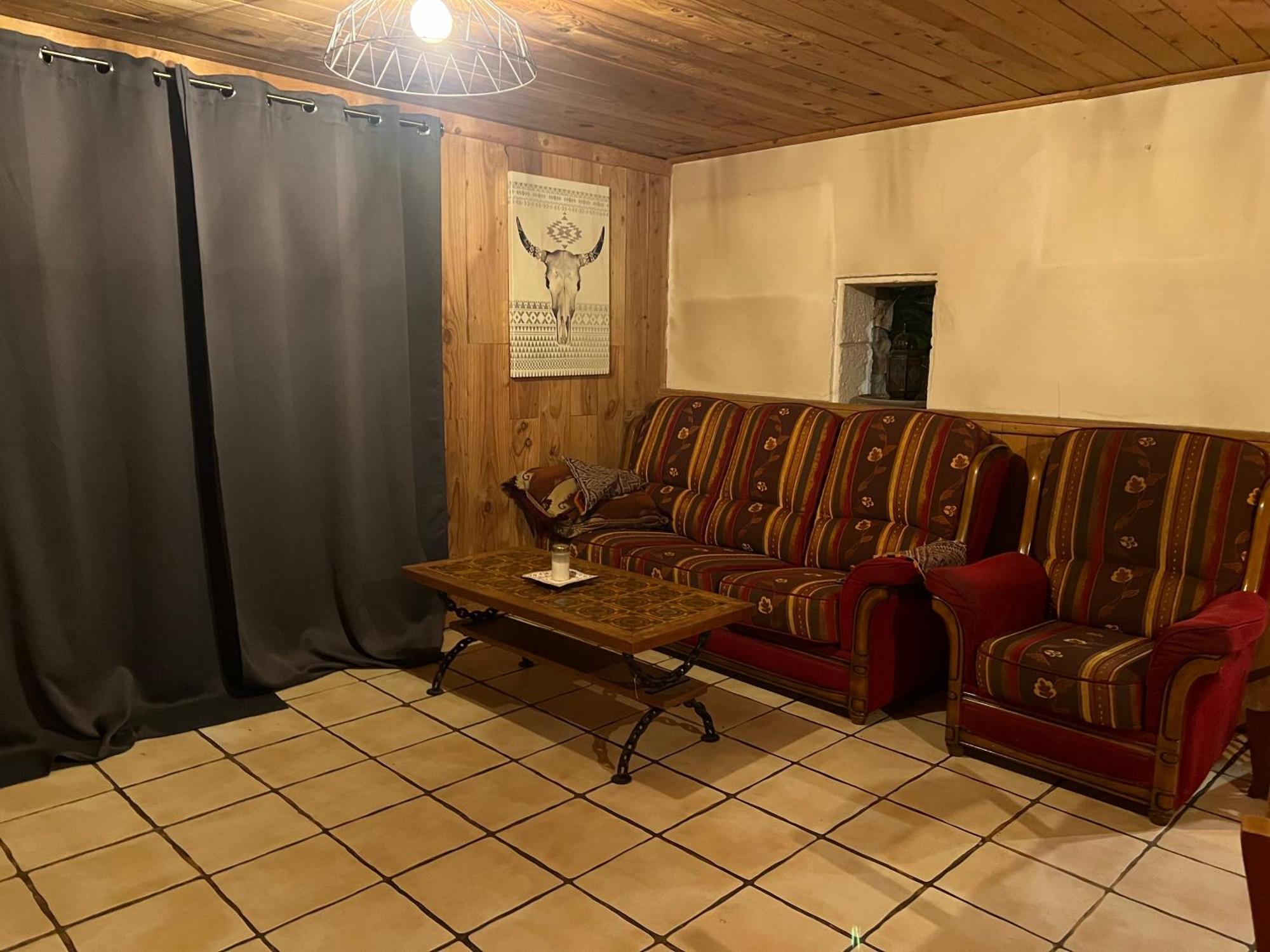 Aux Songes D'Elise Apartment Belmont  Bagian luar foto