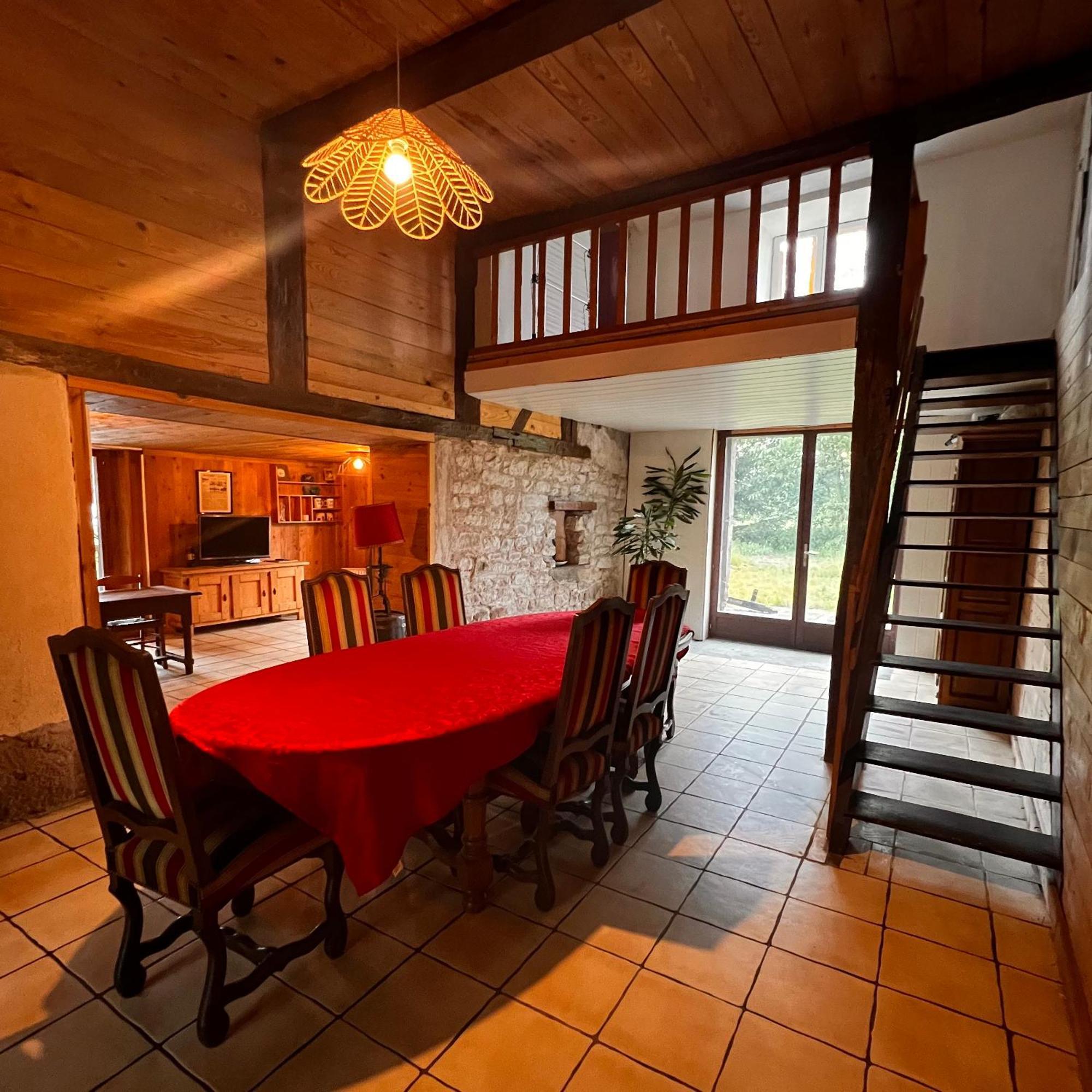 Aux Songes D'Elise Apartment Belmont  Bagian luar foto